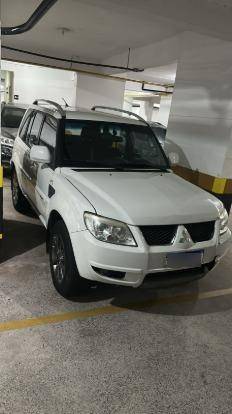 MITSUBISHI PAJERO TR4 2.0 4X2 16V 140CV FLEX 4P MANUAL